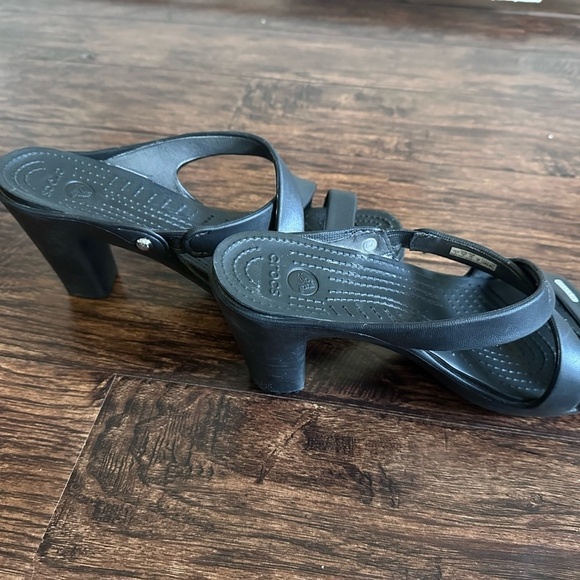 Crocs Cyprus IV Black Strappy Peep Toe Comfort High Heeled Sandals Wedges W 9 - Picture 5 of 5